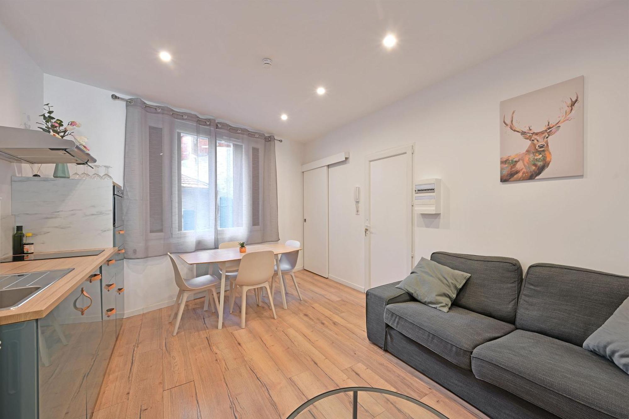 Apartment Lena - Proche Theatres Et Place Des Corps Saints - Wi-fi Avignon